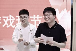 A93DEE9D-5174-4F88-8B3C-9D7F66D50B1A_1_201_a